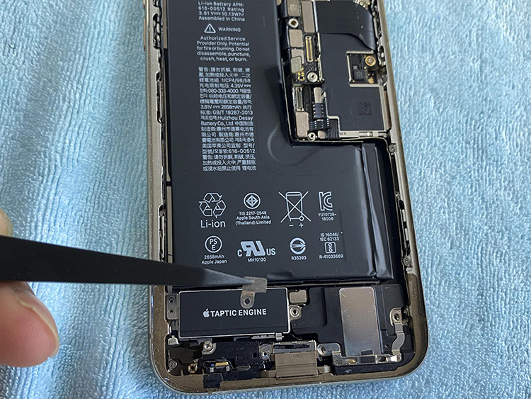 iphone xs|iphone XS换大容量电池，学会这招自己动手，详细教程