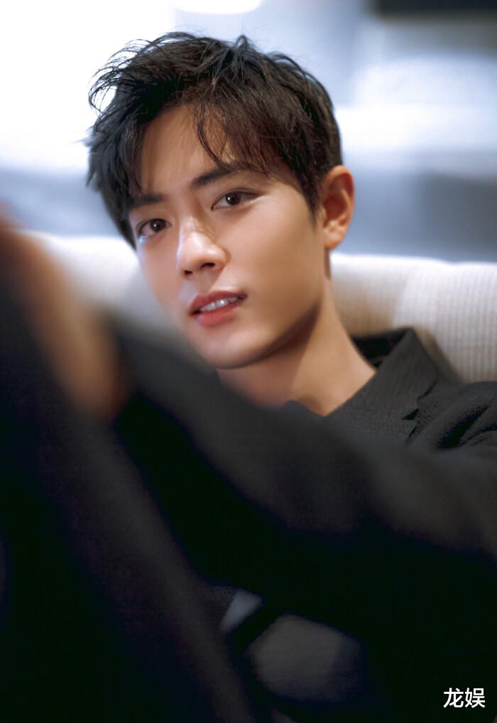 肖战|肖战躲避的女生？王一博陷入撕番大战？蔡徐坤也是打工人？