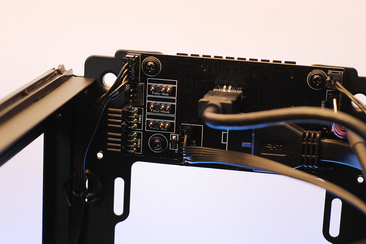 J.K.罗琳|“深度学习机”也电竞——安钛克DARK CUBE体验