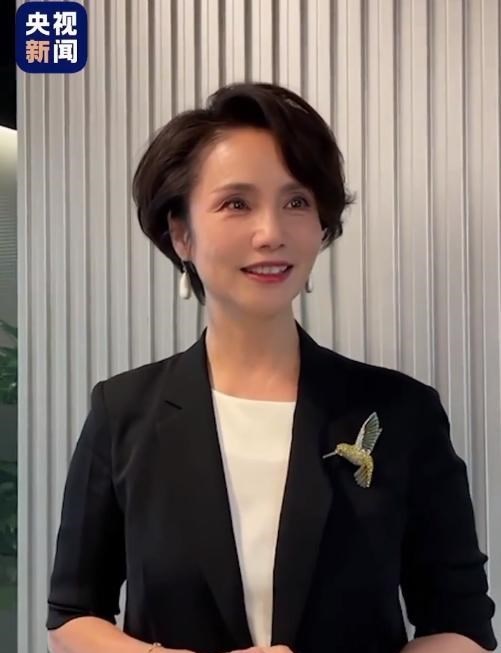 徐俐|徐俐：花甲之年别央视，直播最后冲观众“2次点头1次挥手”表不舍