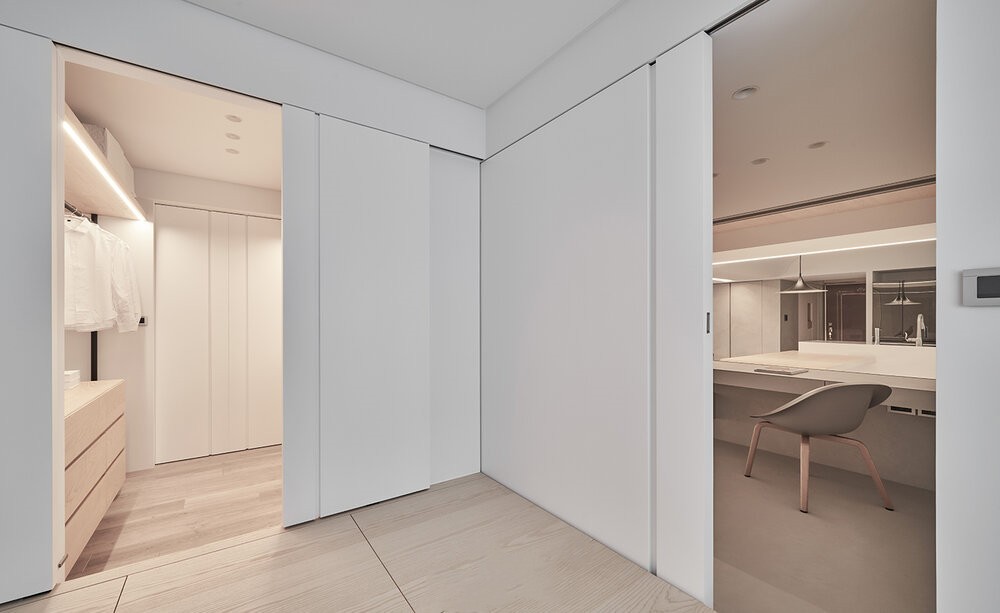 榻榻米|这个三合一布局火了，利用榻榻米布局书房＋衣帽间＋休闲区，绝了