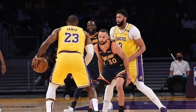 勒布朗·詹姆斯|逆转!47+23,詹眉暴走,湖人绝杀勇士!詹皇创3大神迹,双枪归位