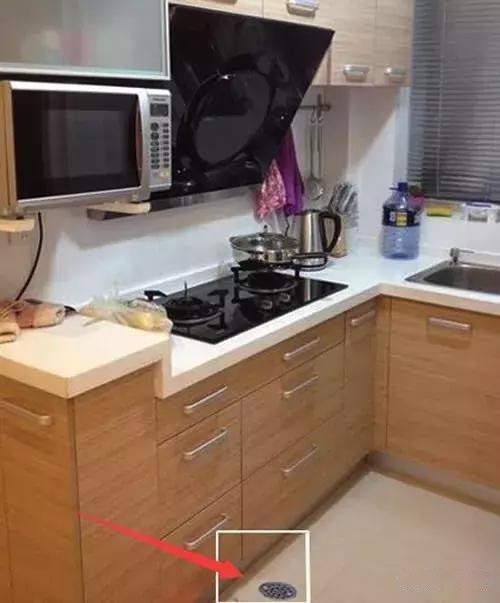 刚装修好的新房就被亲戚指出一大堆装修遗憾，直接给我吓哭在地上