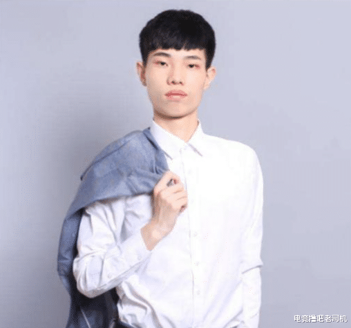 直播带货|超越旭旭宝宝？不求人直播带货全网第一，新皮肤瞬间抢空