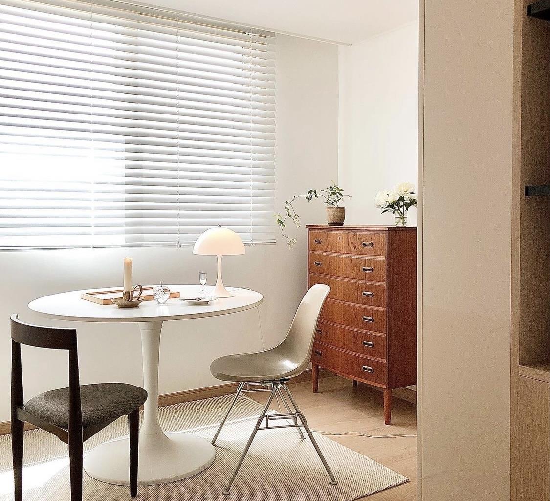 她家,不像是干净,更像是在展示艺术!网友:越简单,越高级!