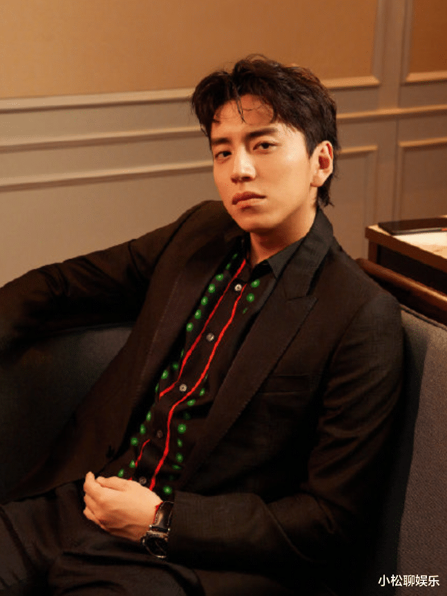 跨年|王大陆蔡卓宜街头搂抱，感情一直很稳定，辟谣所谓分手传闻