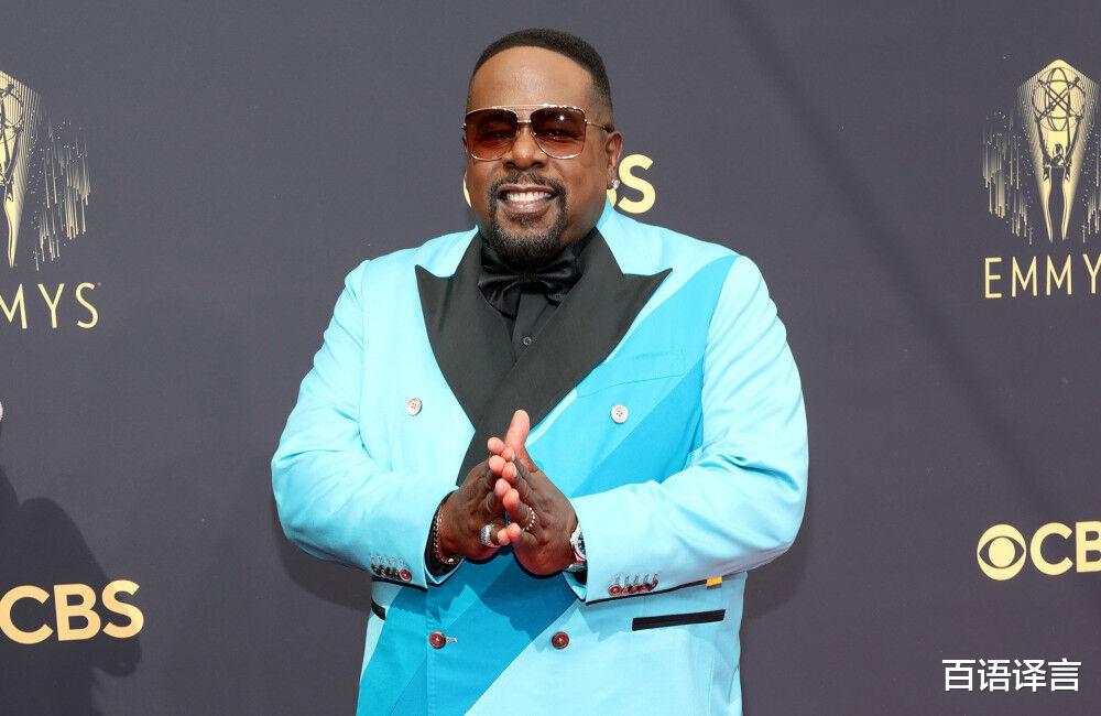 英国王室|梅根哈里已过气？艾美奖颁奖典礼上，他们被主持嘲笑，王室受连累