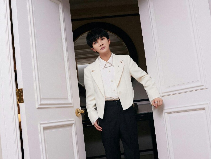 周深|周深：2022会是一个崭新的未来！你这么美好，不应该被负能量打扰