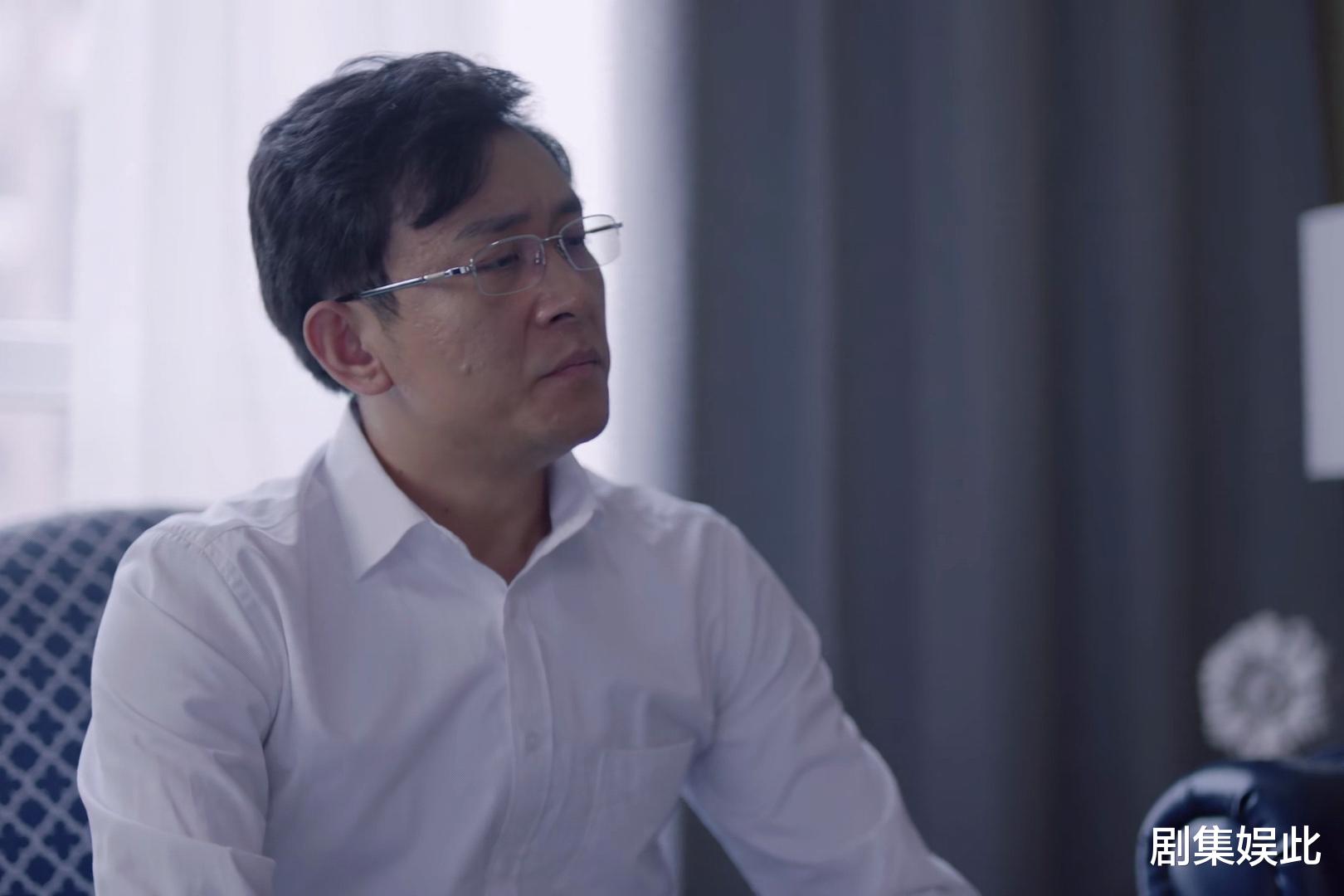 暴风眼|暴风眼：鼎华出事，程雷受益最大被猜沉睡者，我们却忽略了她