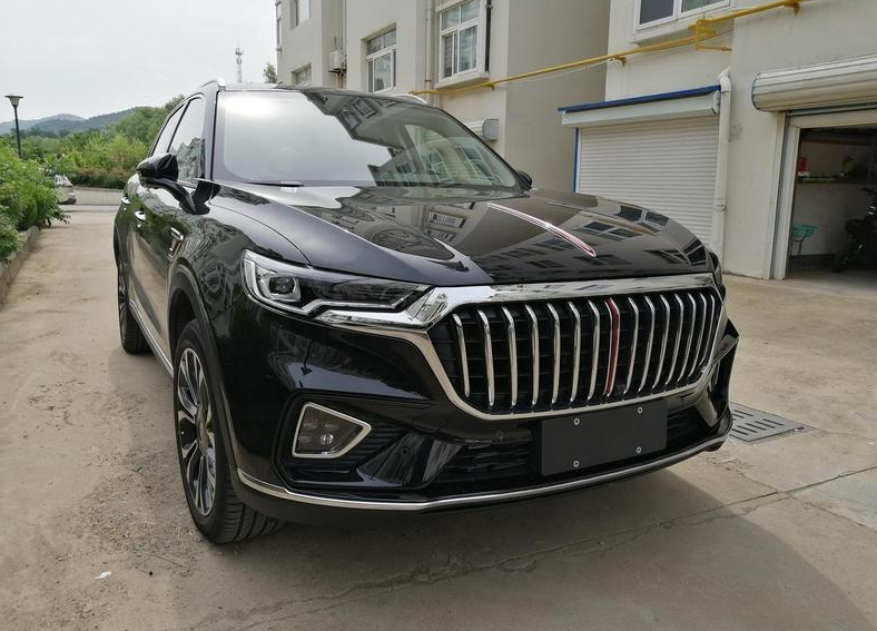 红旗hs5|18.3万没要途观L提了红旗HS5,开了890公里后,车主说出真实感受