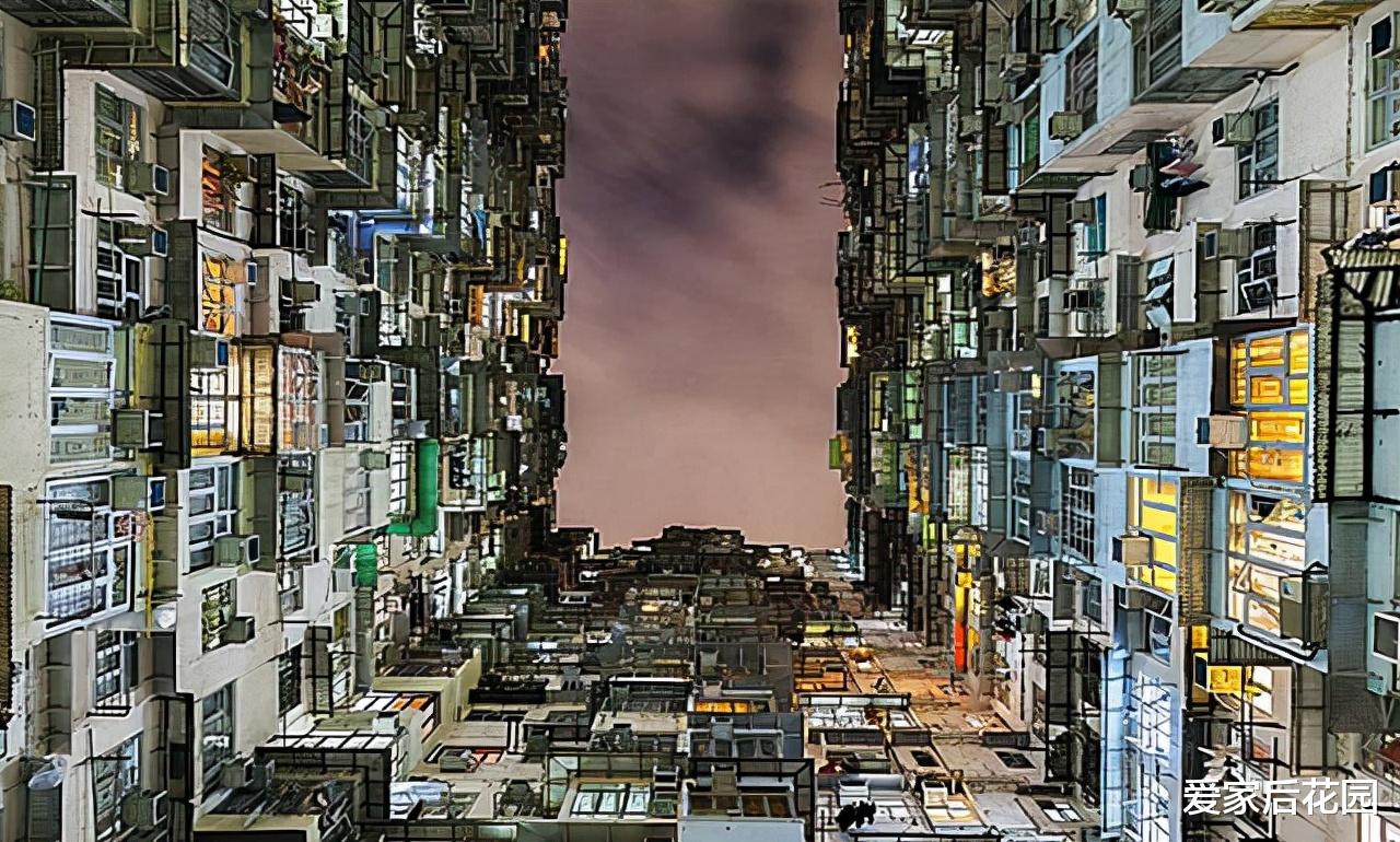 香港|12平的小房子！还不及一个车位大，在香港却是多人争抢的住宅！