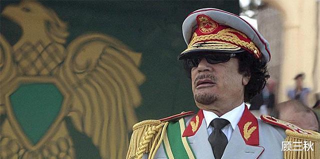 穆塔|卡扎菲五子穆塔西姆临死前，边喝水边抽烟，表情淡定地与叛军对话