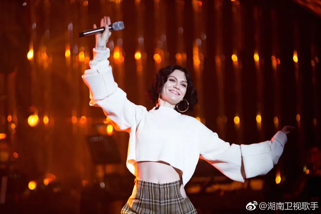 jessie j|娱乐圈最惨天后官宣流产,3亿网友现场落泪:上帝对她好点吧!