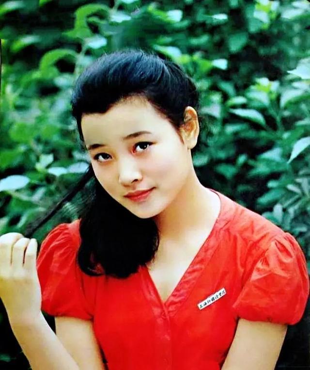 谭谈交通|著名演员陈冲发长文悼念母亲引发网友怒怼：孝心不是用来作秀的