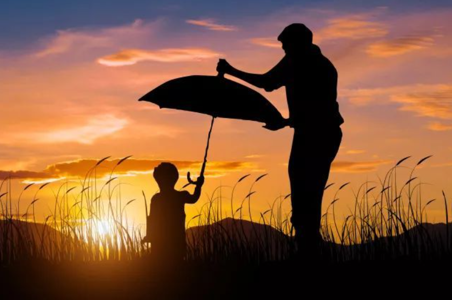 歪妈亲子故事|32岁女子10年生7娃，她说：等孩子们长大了，我就有好日子过了