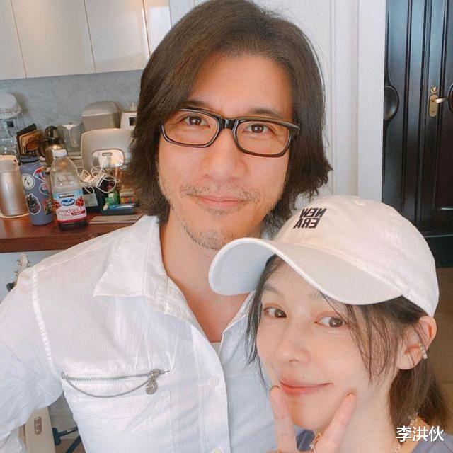 王力宏|锤完前夫转头再锤BY2，卓伟力挺李靓蕾，五年前就曾爆料过王力宏