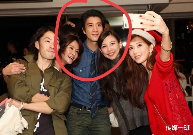 王力宏|王力宏妈妈李明姝的A面B面：掌控儿子经济对儿媳苛刻，甘为儿背锅