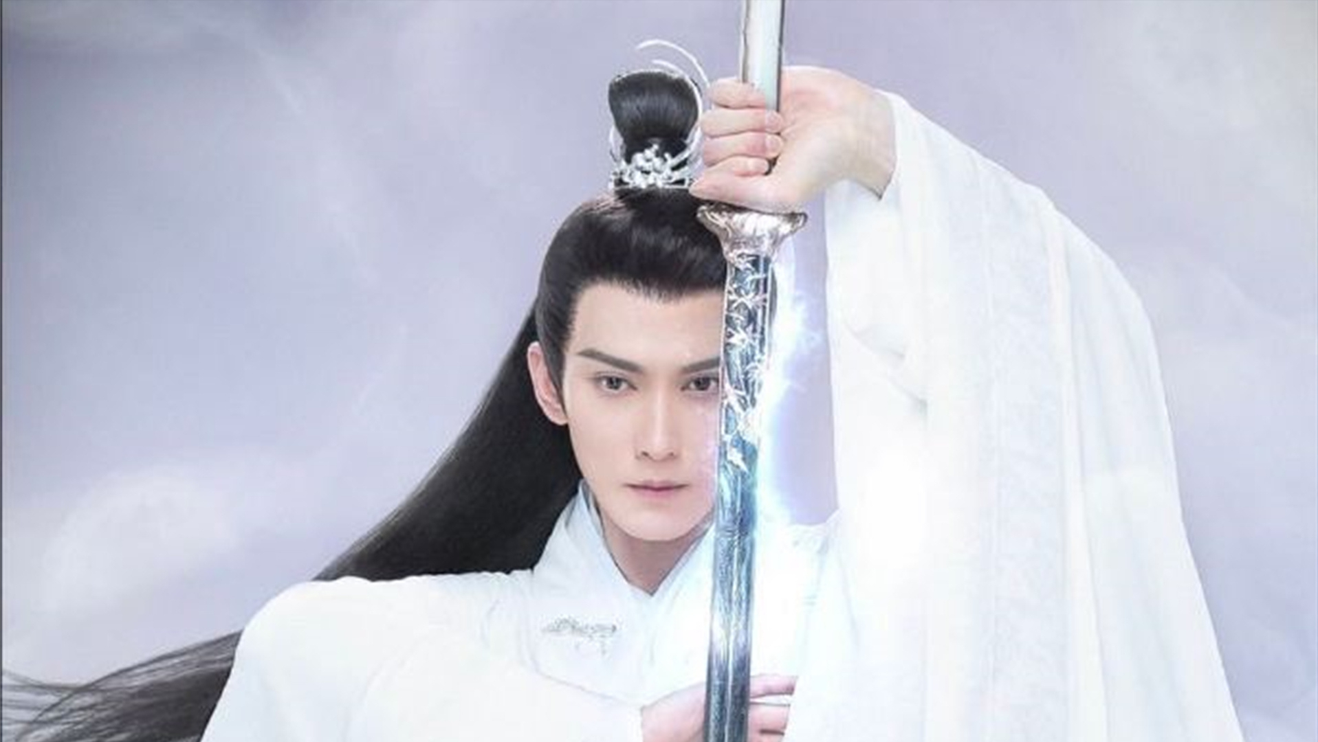 杨超越|杨超越大女主仙侠剧来了，定妆照“美出天际”，男主却略显逊色！