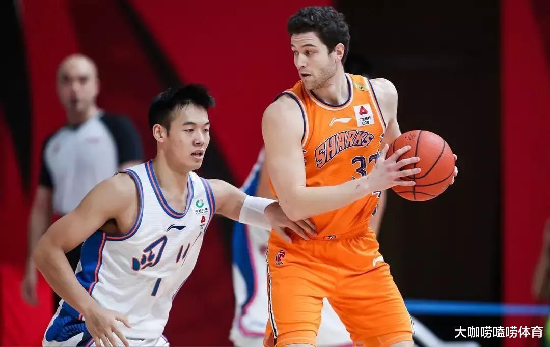 上海男篮|李春江够狠！刚上任就开始清理工作，曝上海男篮裁掉弗雷戴特
