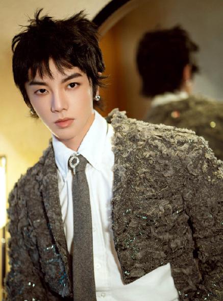 华晨宇|华晨宇、张碧晨共晒女儿名字,这么起名,凸显爸爸的高情商