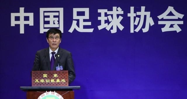 小米粒妈咪|针锋相对?里皮:国足倒退二十年,足协技术总监发声国足一定成功