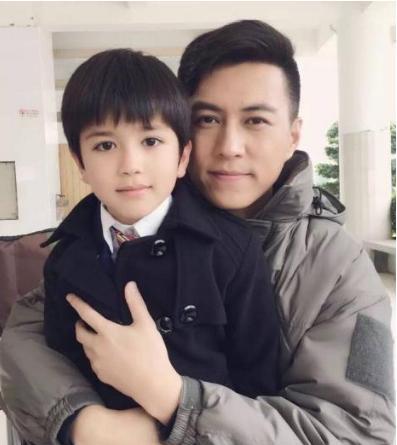 靳东|她因吻戏遭丈夫抛弃，后与靳东因戏结缘，如今41岁美成这样