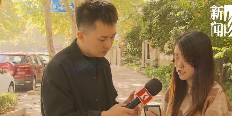 脱毛 女子体验免费私密处脱毛项目，没想到抬头看到这一幕