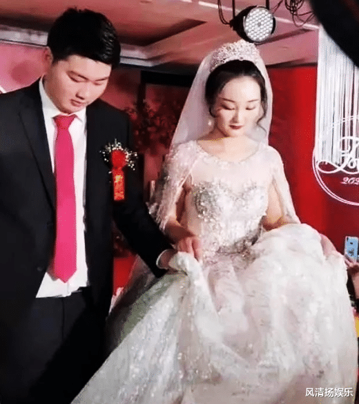 张小斐|“分居”风波后，曝陈亚男找朱小伟求和被拒，大衣哥夫妇忙秋收