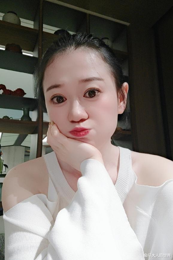 李筱奎|相声演员真会玩,李筱奎妻子过生日,却收到丈夫早生贵子的祝福