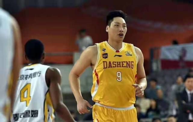 唐正东|三次荣获MVP，有“CBA奥尼尔”之称的唐正东退役三年现状如何？