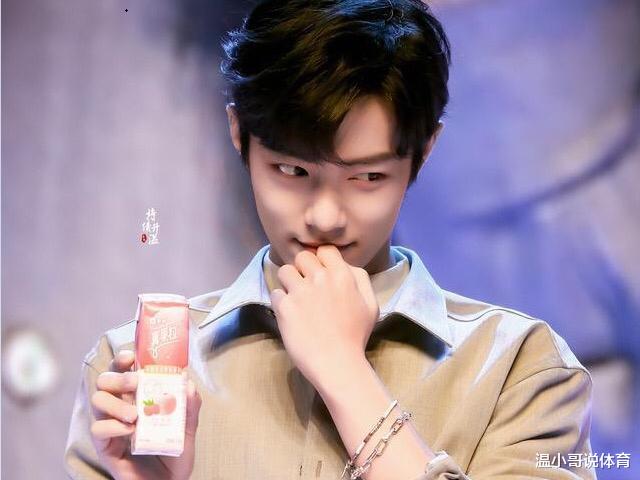 宁桓宇|6位“娘炮”立“硬汉”人设，各有丑法，有人秀肌肉，有人留胡子