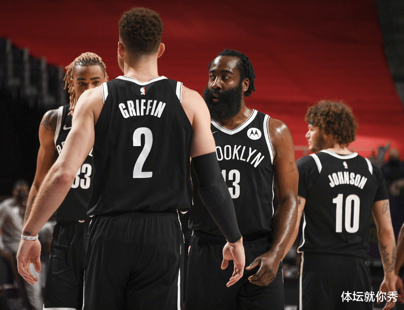 篮网队|篮网从落后12分到大胜11分的原因！有谁注意，他在末节被纳什弃用了