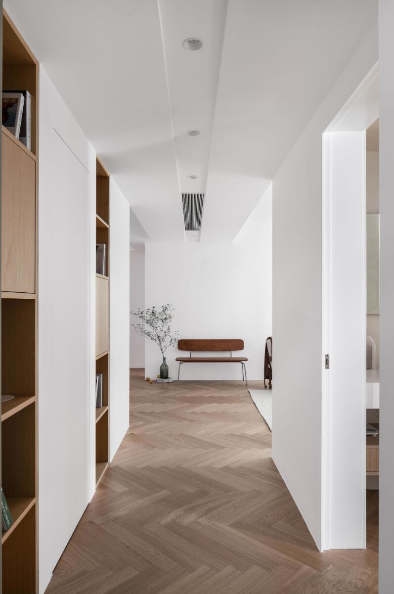 |越简单越大气，她坚持一体化布局，完工后，空间感直接翻倍