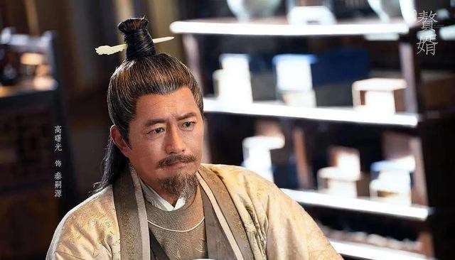 张若昀|《赘婿》开播,搞笑一家人重聚,张若昀成颜值担当,宋轶古装好美