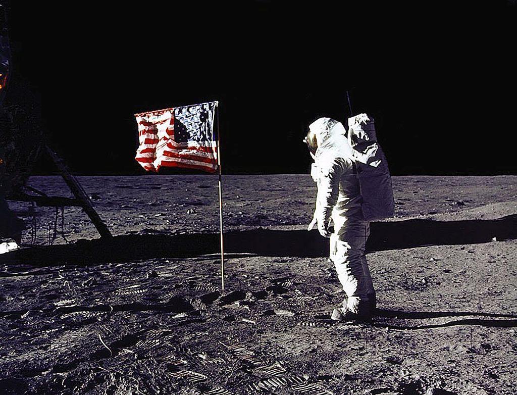 月球 52年前美国阿波罗登月，是骗局还是伟大创举？嫦娥五号已证明