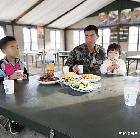 文职|军队文职是公认的“铁饭碗”，为何在招录中遇冷？原因心酸但真实