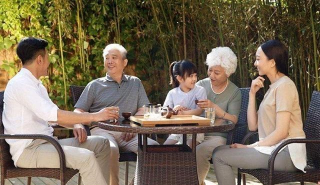 养老金|还差1个月满15年，养老金到底能不能领？官方回应：中断补缴事宜