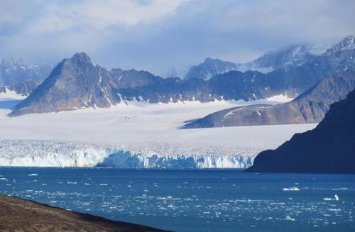 全球变暖 赖以生存的地球，究竟怎么了？许多离奇事件相继发生，这是为何？