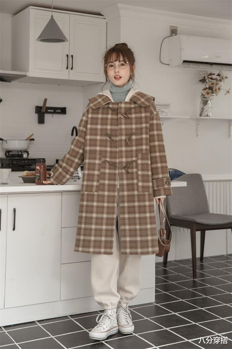 八分穿搭 “格纹大衣”也太好看了吧，看看这些穿搭造型，时髦高级又有格调