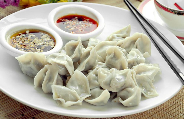 馒头|减肥路上的“绊脚石”可能是这4种主食,平时坚持呼啦圈,或改善