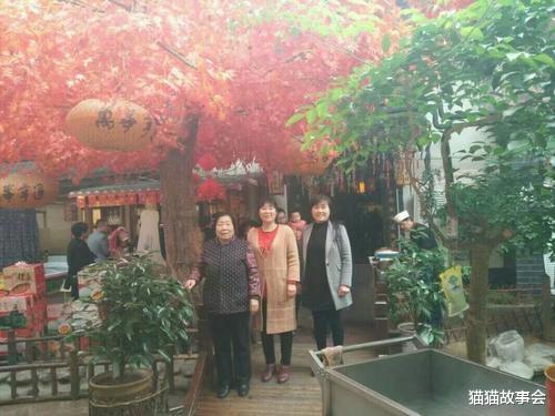 婚后才发现,房本是小叔子的名,姑娘把装修全砸离婚