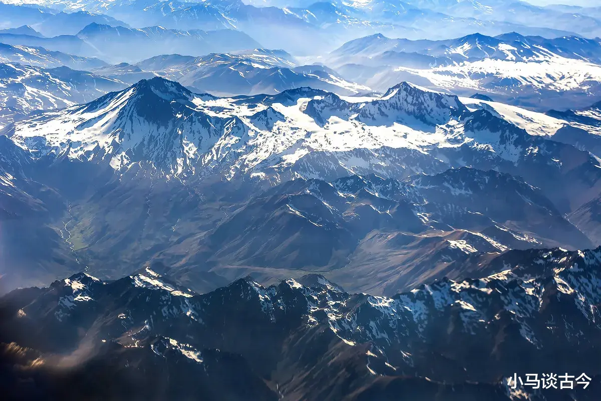喜马拉雅山 世界上最长的山脉，是喜马拉雅山脉的三倍多长