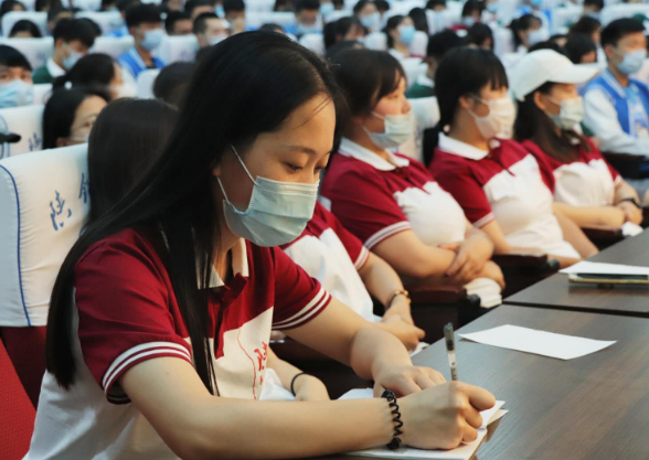 国企|多家国企单位开始秋招，计划共招录3万多人，往届生也有机会