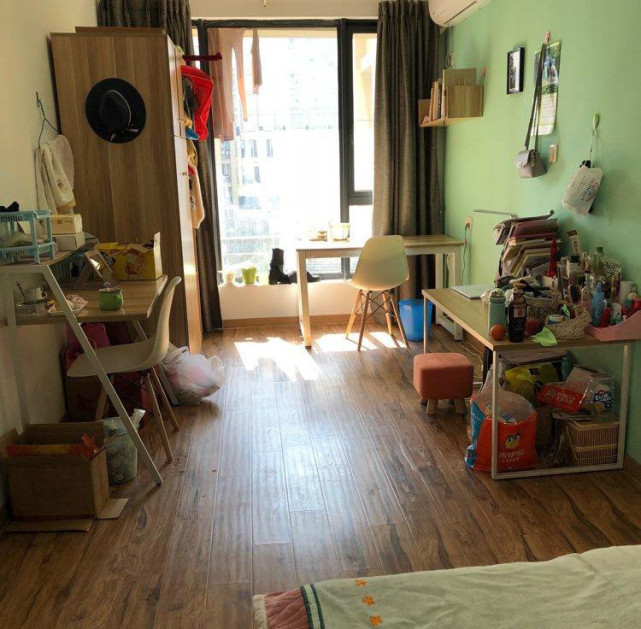 偷窥 自作孽！男子“偷窥女室友洗澡”从18楼坠亡：家属索赔被驳回！