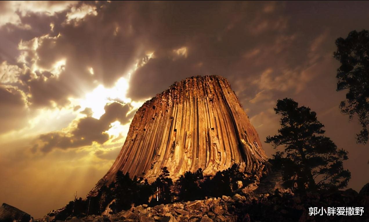 美食 比珠峰还难攀登的山峰，高度只有264米，登顶的却不足百人