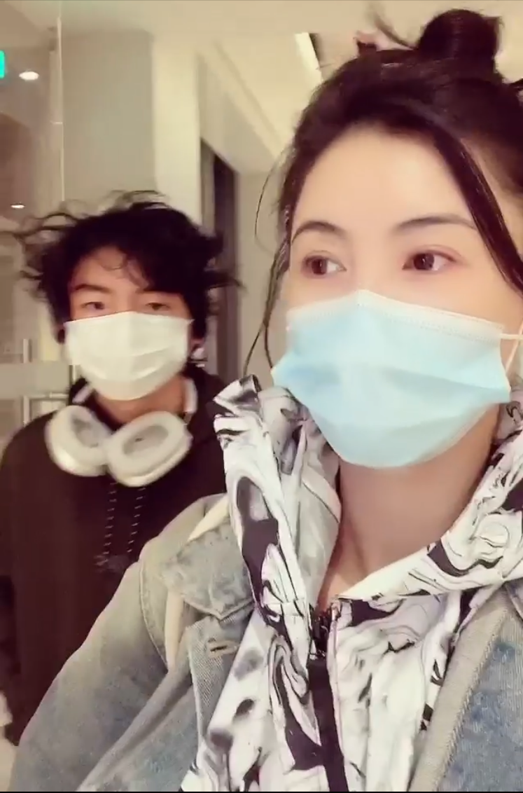 张柏芝|张柏芝大儿子罕见露脸，13岁Lucas稚气褪去变成熟，很像谢霆锋