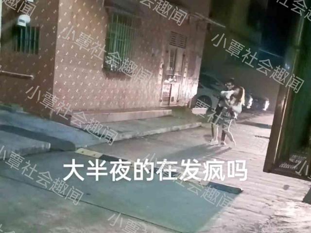 女子醉酒,一男子将她送到家楼下她却不愿意回家:我还能喝