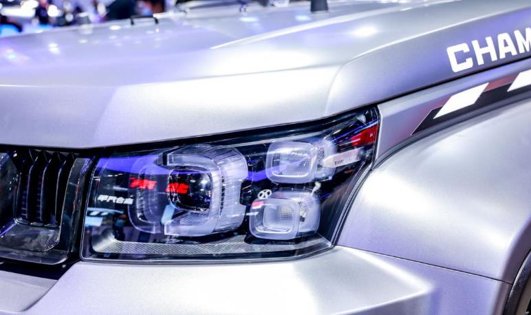 我已是短发|20万级别接近“完美”的SUV，配8AT+224马力+三把锁，要啥有啥