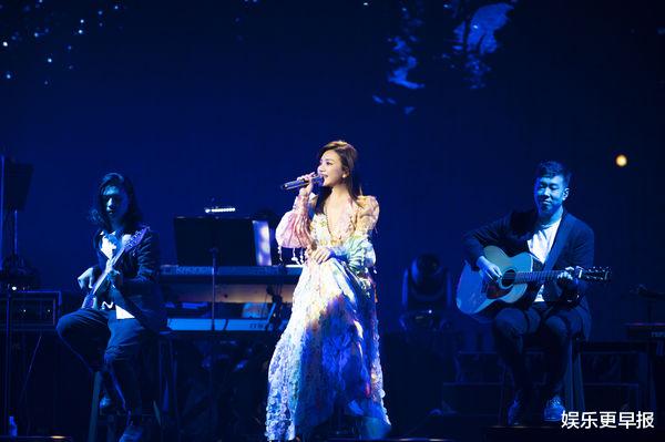 梁静茹|相隔333天 梁静茹美国开唱凌晨1点才开始「狂喷肾上腺素」