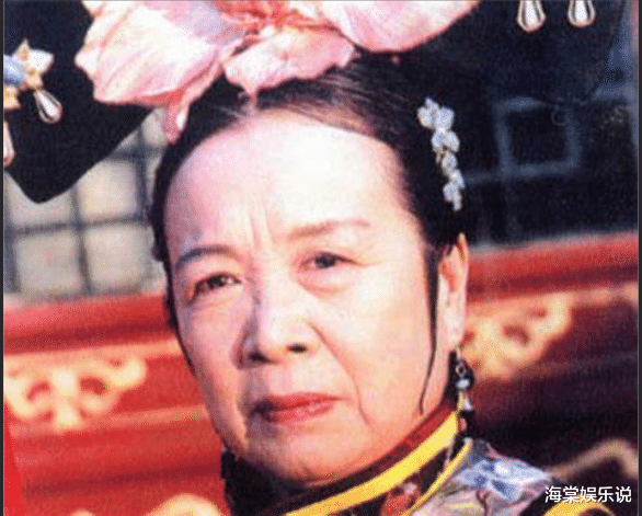 容嬷嬷|《还珠》回忆杀来了！“容嬷嬷”太喜庆，85岁仍红光满面洋气十足